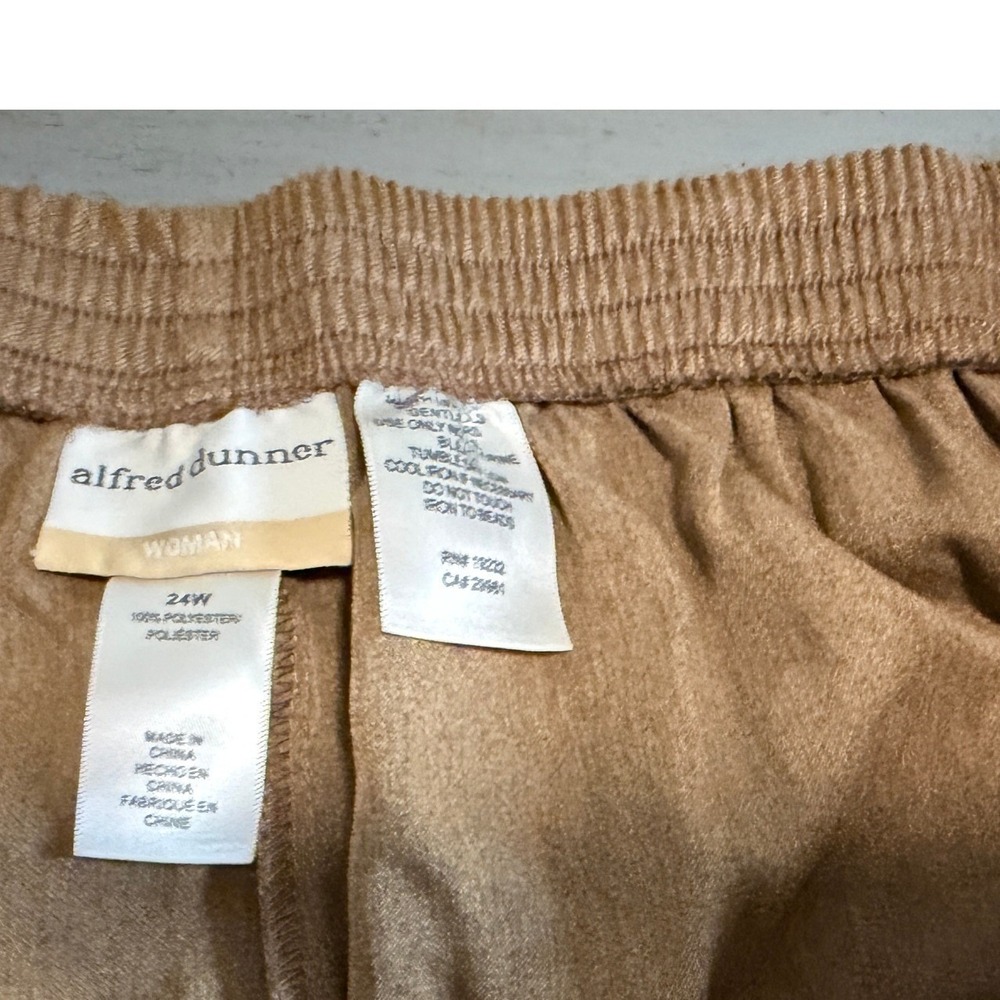 Alfred Dunner Woman 24W Brown Faux Suede Embroidered Beaded Crop Pants Wide Leg - Picture 3 of 5